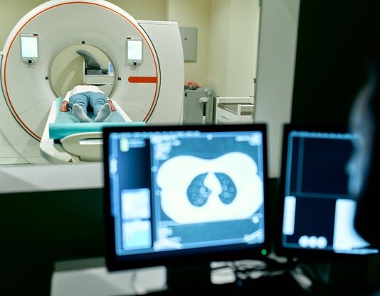 Acilde Toraks BT Değerlendirilmesi